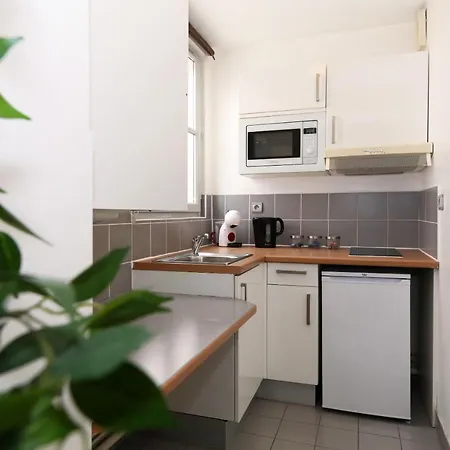 502- Studio De Charme Dans Quartier Anime 5 Apartamento